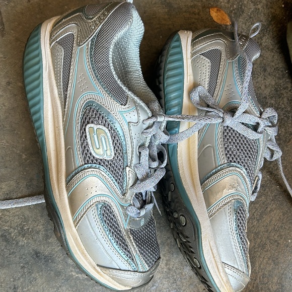 Sketchers shape up ladies - Picture 2 of 3